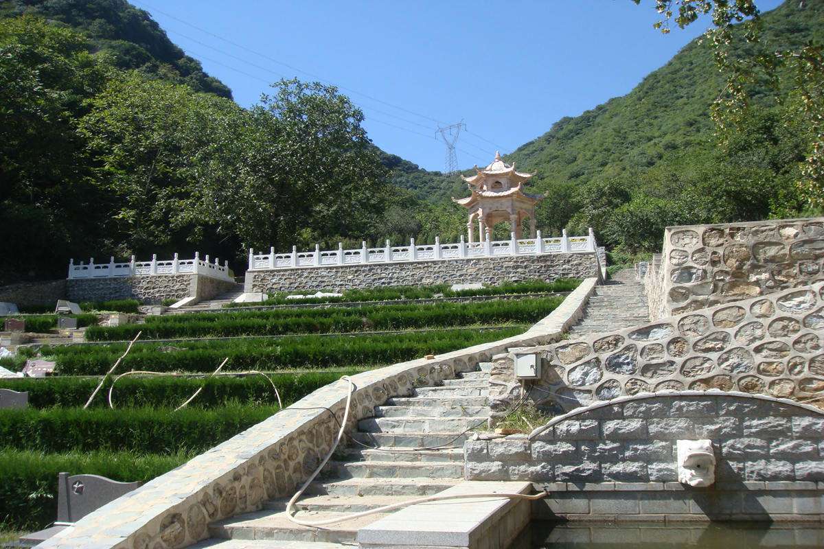 九公山纪念林：回归自然的安息之地
