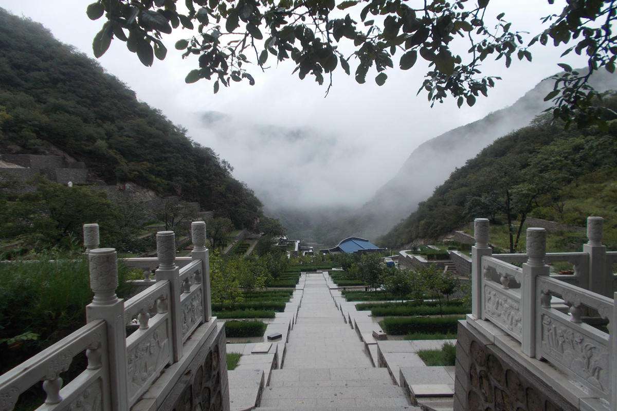 北京九公山墓地价格行情