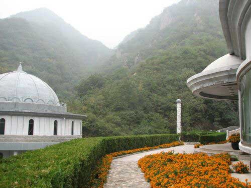 九公山陵园有几个园区？