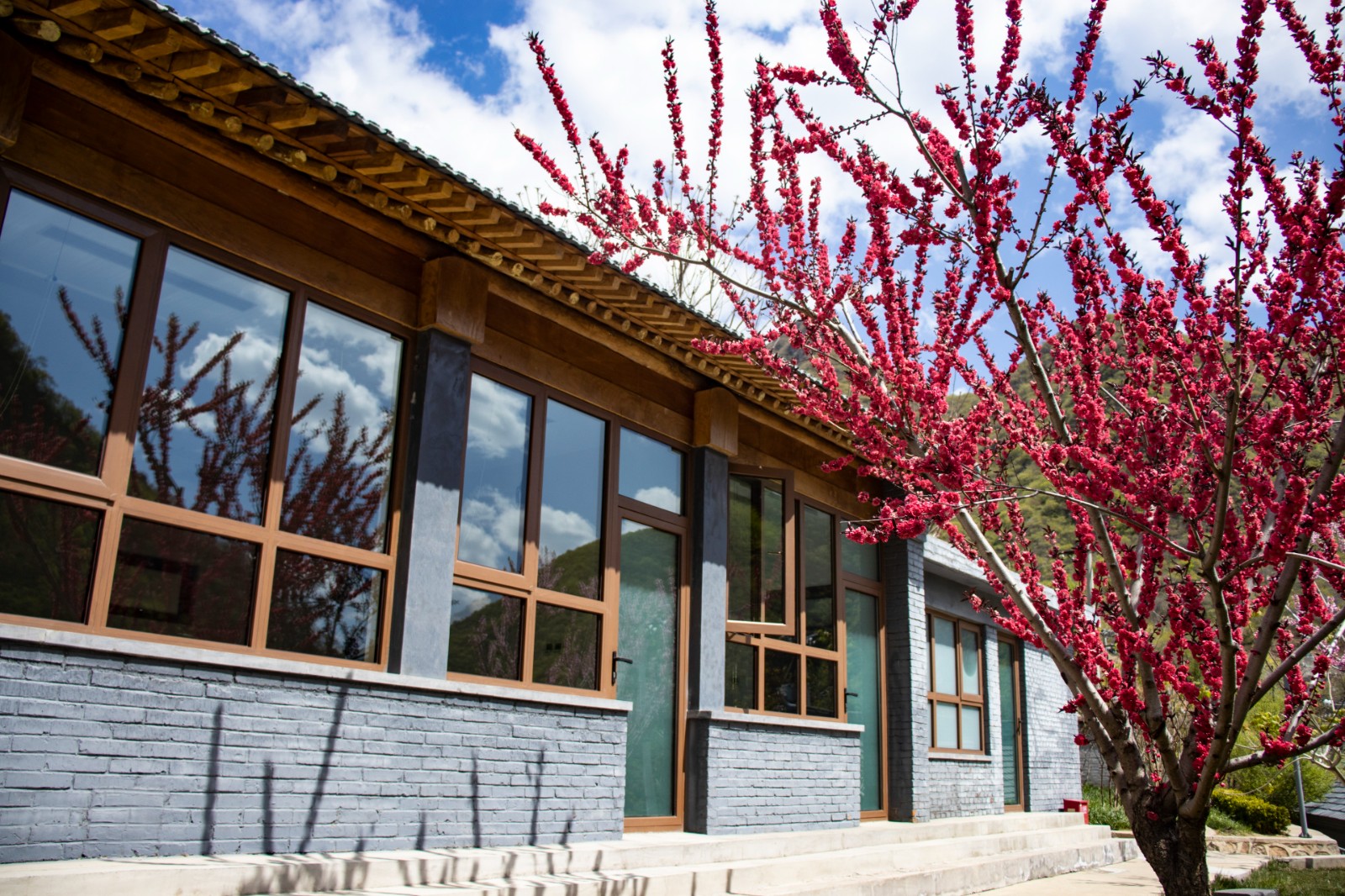 泰康九公山陵园山水环境介绍