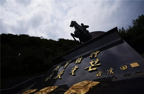 铁军纪念馆骑兵雕塑